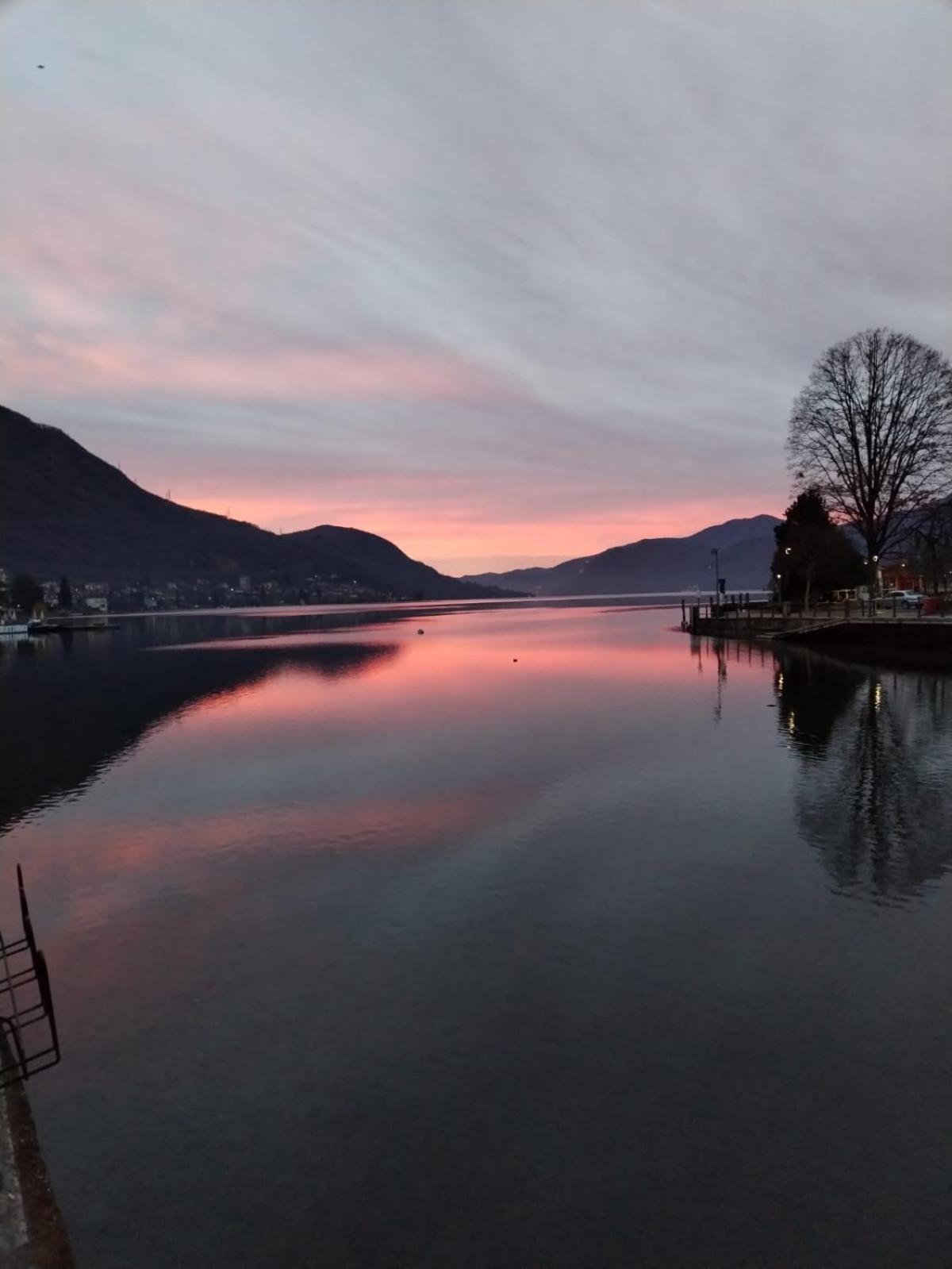 Un Balcone Sul Lago أومغنا المظهر الخارجي الصورة