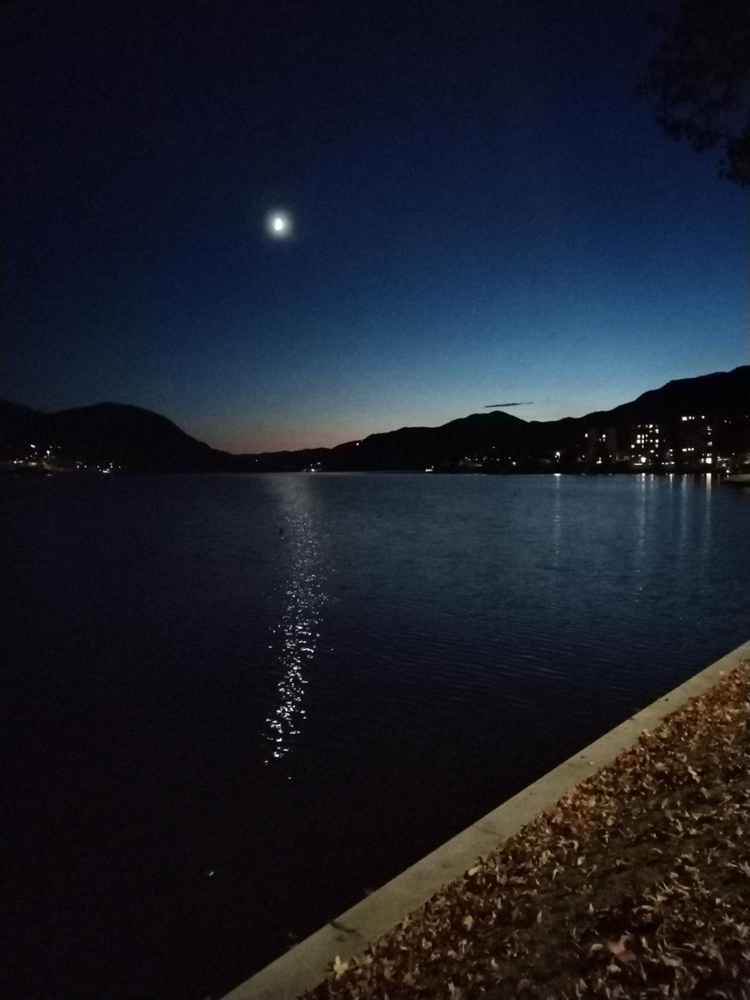 Un Balcone Sul Lago أومغنا المظهر الخارجي الصورة