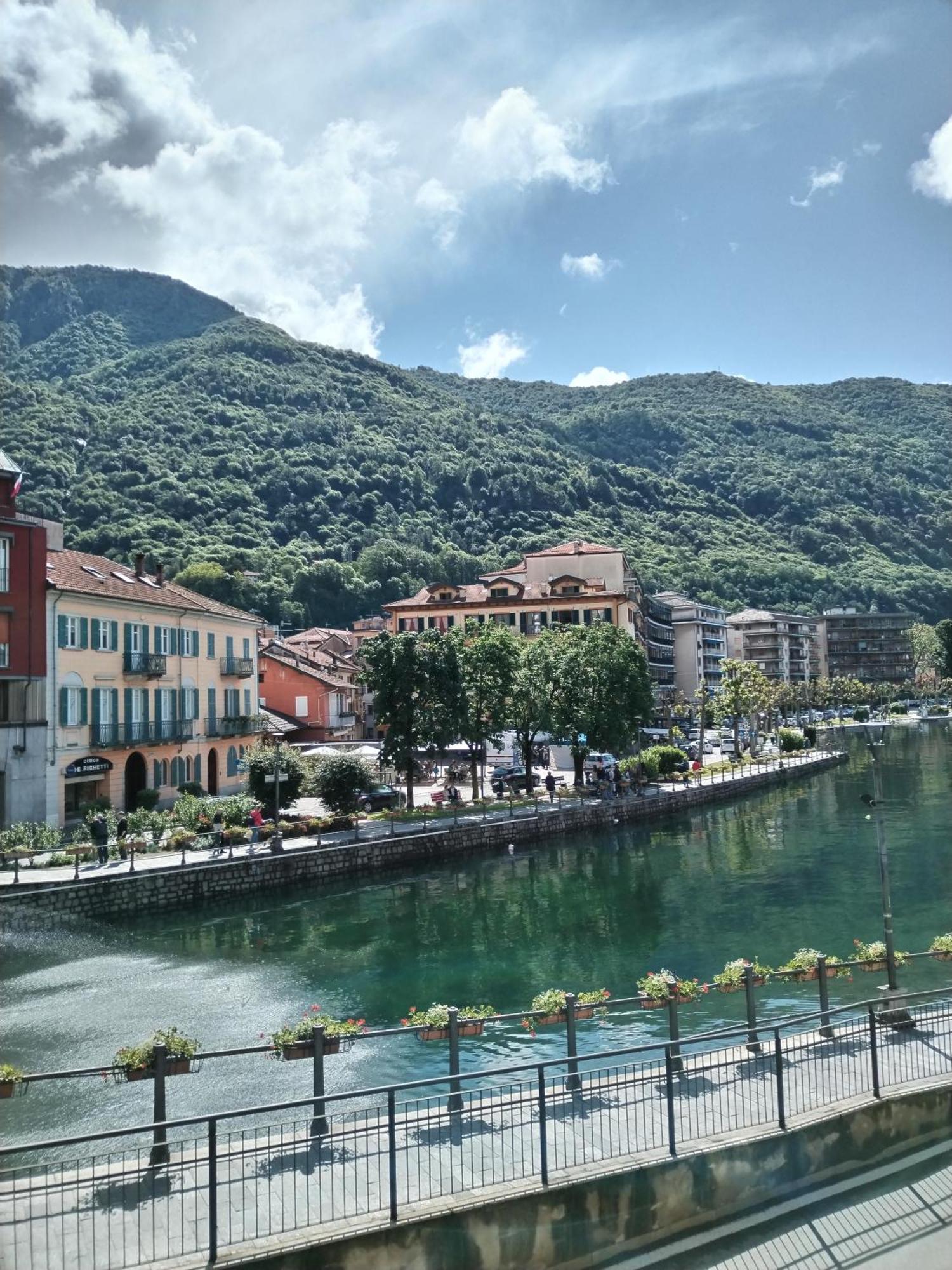 Un Balcone Sul Lago أومغنا المظهر الخارجي الصورة