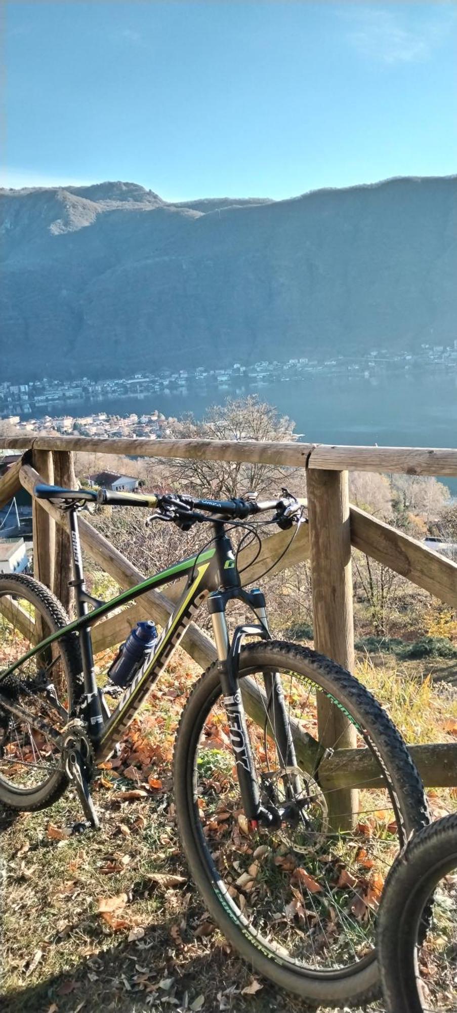 Un Balcone Sul Lago أومغنا المظهر الخارجي الصورة
