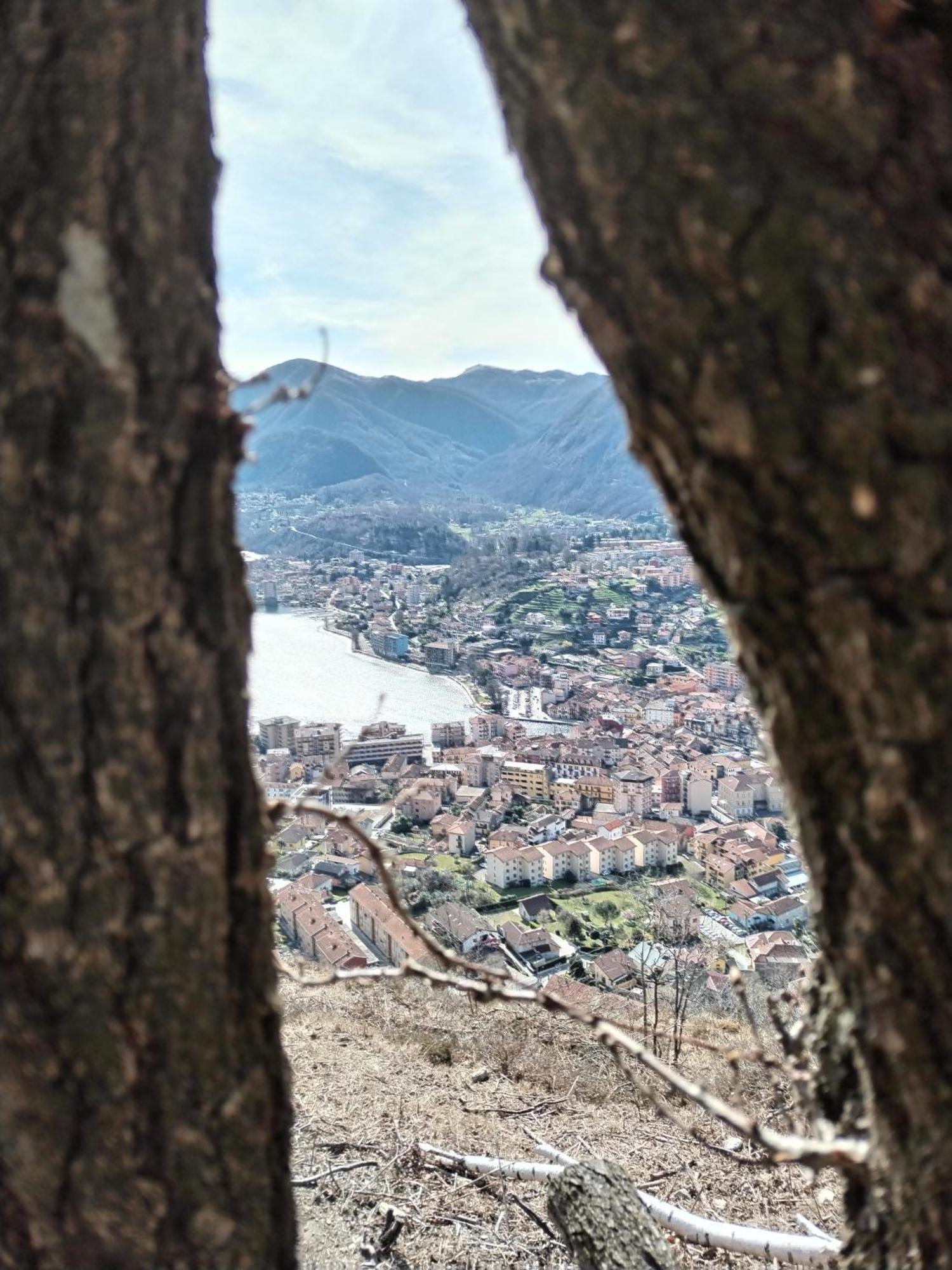 Un Balcone Sul Lago أومغنا المظهر الخارجي الصورة