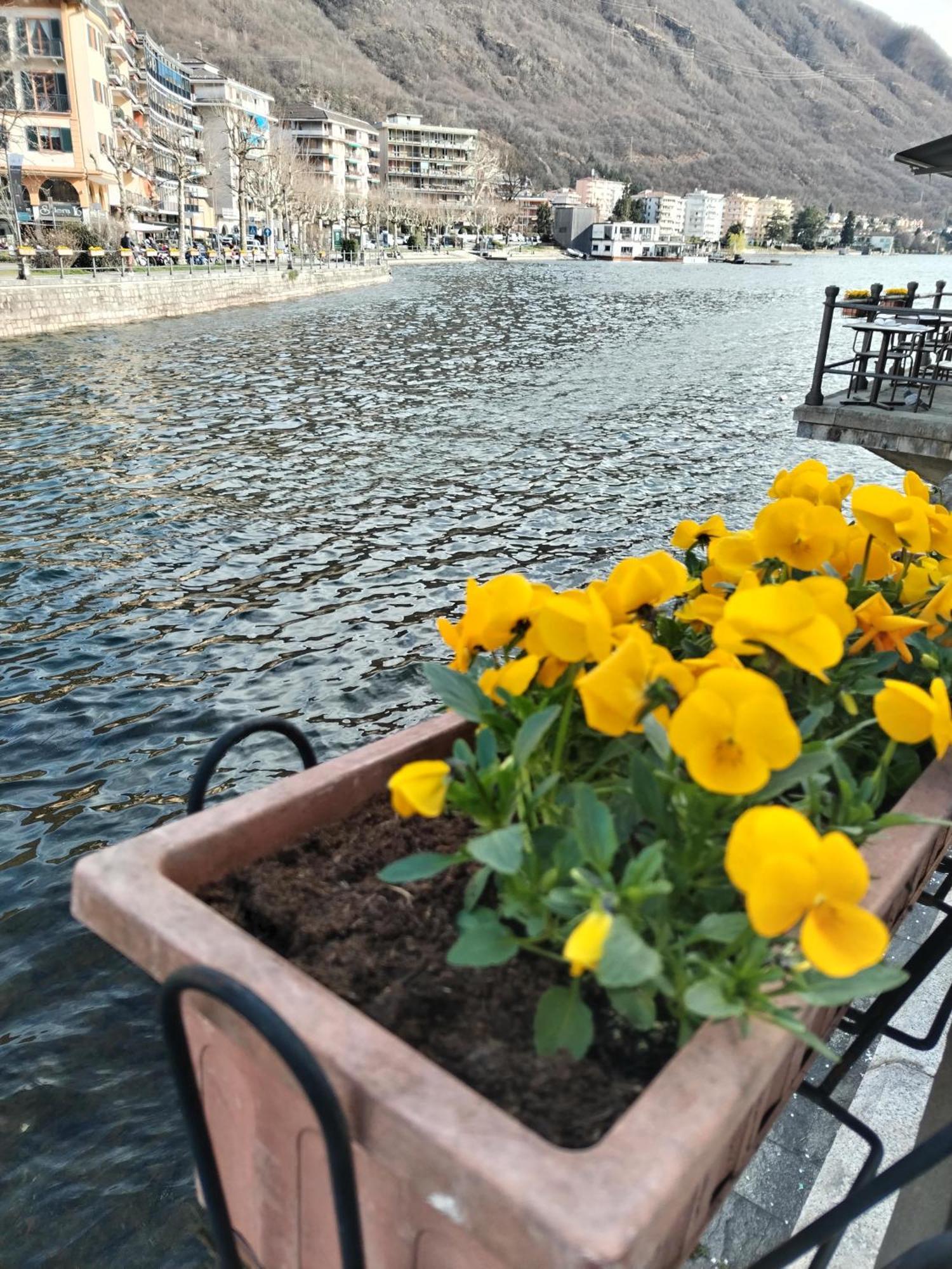 Un Balcone Sul Lago أومغنا المظهر الخارجي الصورة